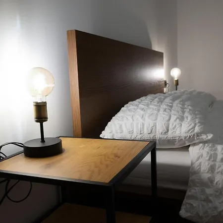 Alex's Flats 2 * Braşov